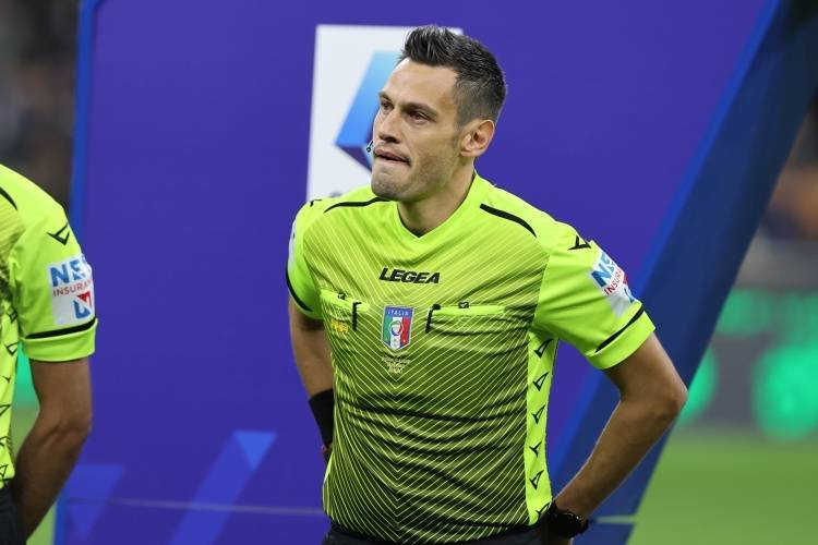 利物浦vs马竞裁判组：主裁意大利人马里亚尼，四官马尔切纳罗