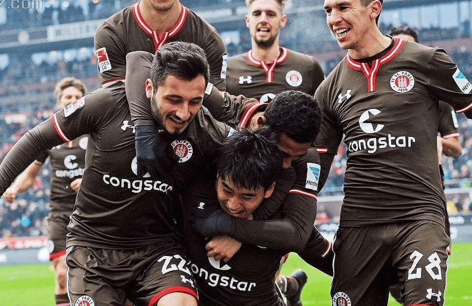 德甲焦点战：斯图加特VS圣保利——攻防对决下的胜负手与比分预测